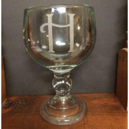 Libbey 21 oz. Schooner Glass Drinkware Glass